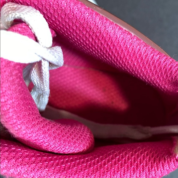 Girls metallic pink Skechers. Lace up in good condition size 9. Zip in back - Picture 11 of 11
